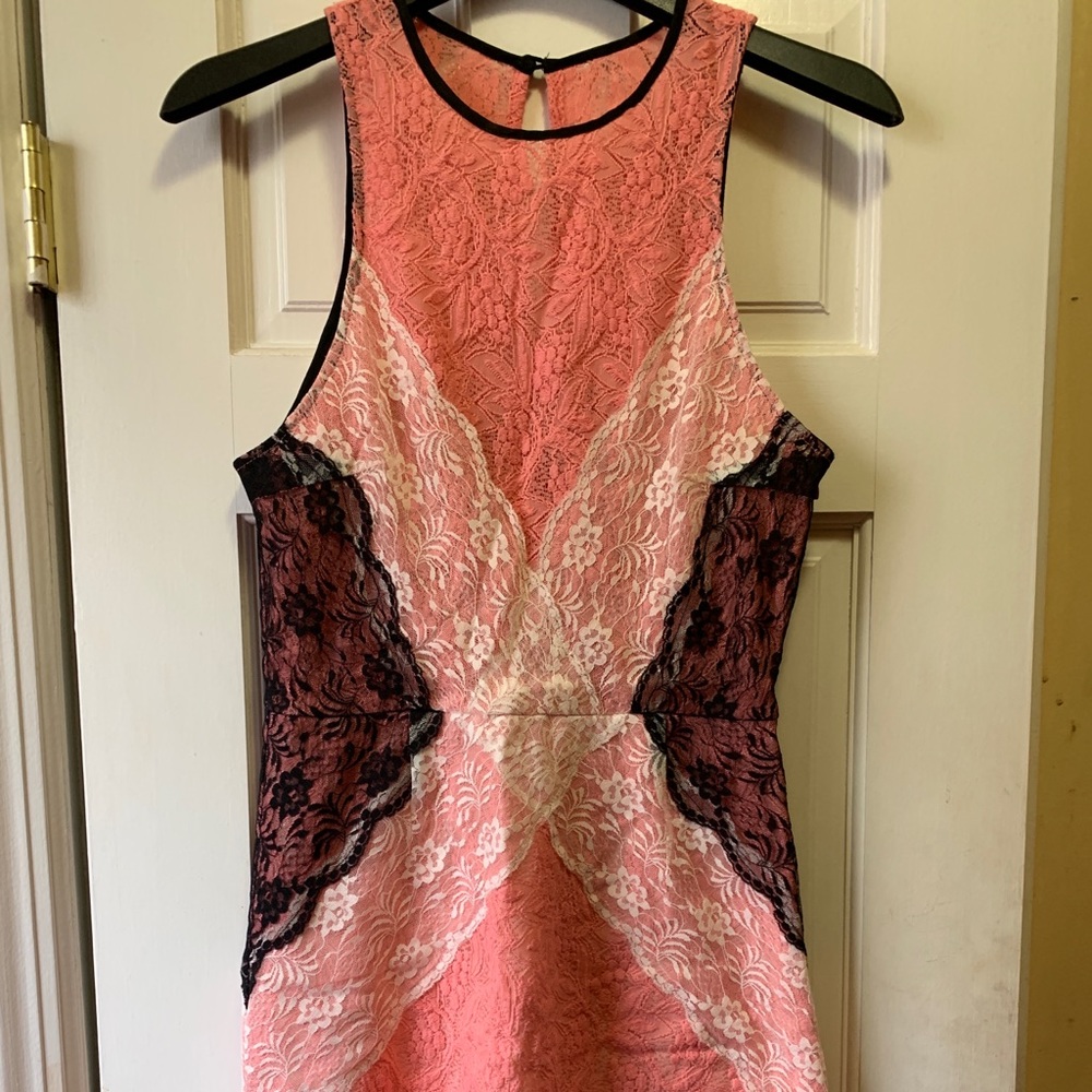 Cute lace dress above the knee size small